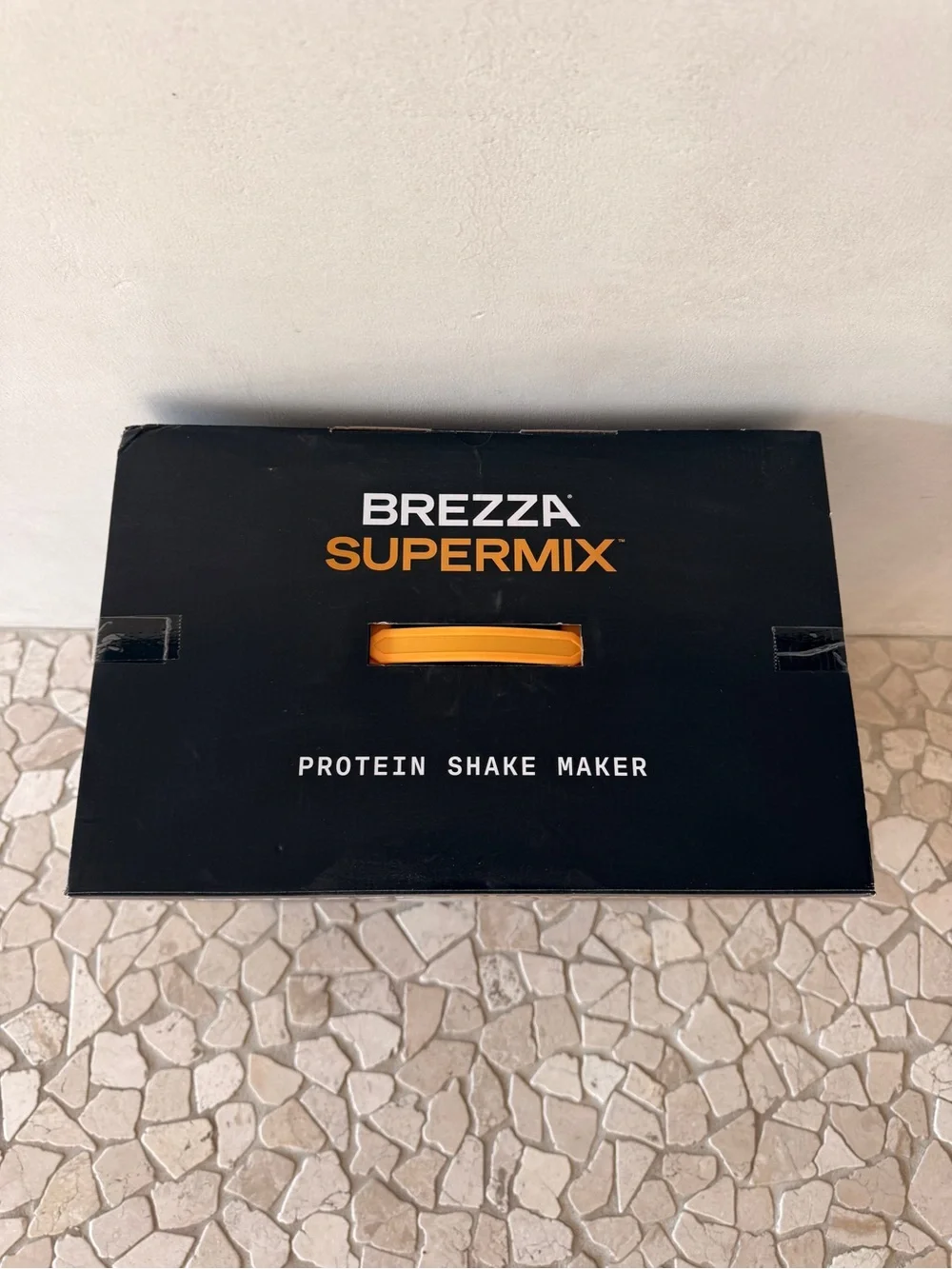 BREZZA SUPERMIX Protein Shake Maker - Black with Orange Accents. New